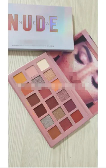 18-Color Earth Eyeshadow Palette